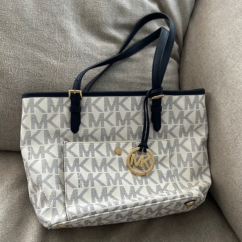 Michael Kors pocketbook